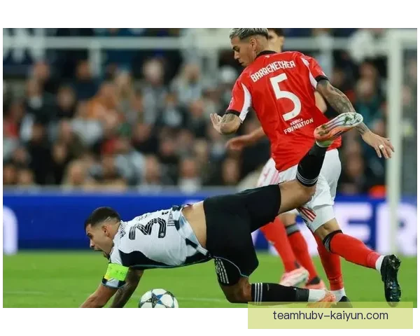 纽卡斯尔城遭遇惨败 0比3不敌康格尔顿无缘晋级